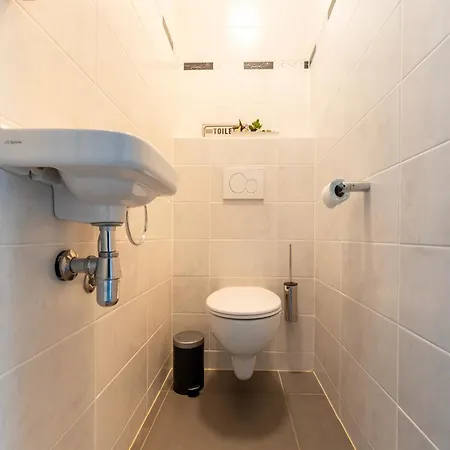 Cozy 2-room In The Center Of Ostend, Cleaning Included