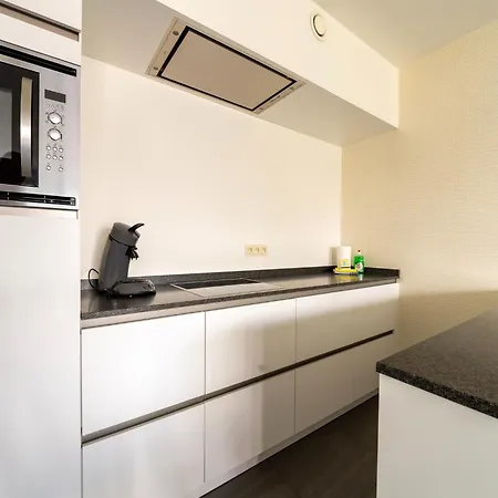 Chic Flat Near Beach, Cleaning Included * Oostende