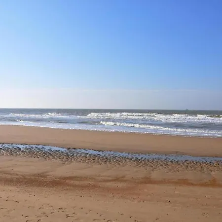 Chic Flat Near Beach, Cleaning Included Lejlighed *