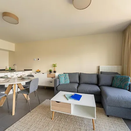 Chic Flat Near Beach, Cleaning Included * Oostende