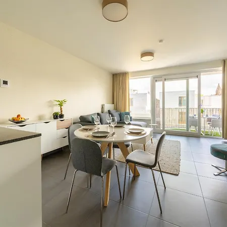 Apartment Chic Flat Near Beach, Cleaning Included Ostende