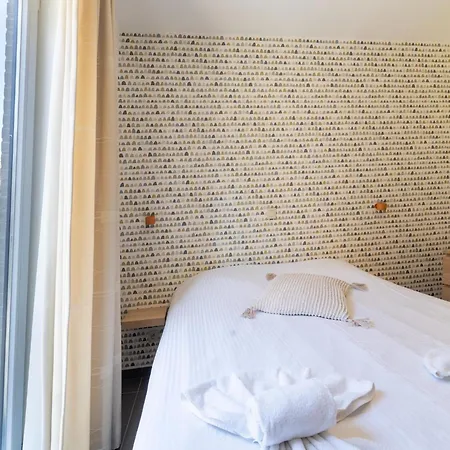 Apartment Chic Flat Near Beach, Cleaning Included *